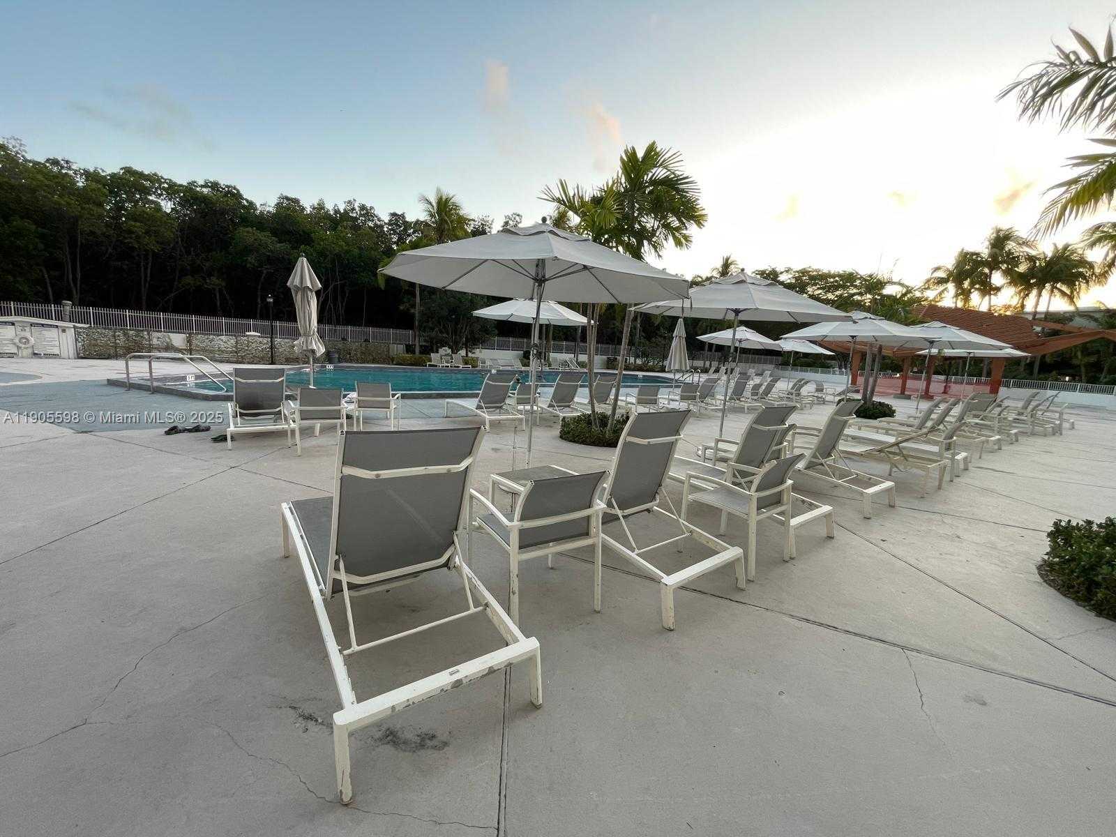 Small Image of 100 BAYVIEW DR #412, Sunny Isles Beach Number 22