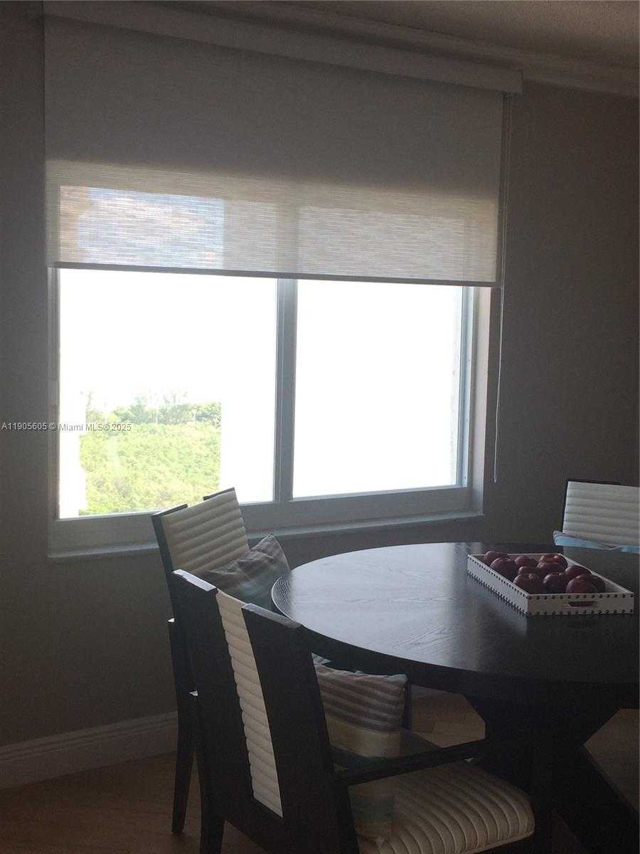 Small Image of 500 BAYVIEW DR #2031, Sunny Isles Beach Number 19