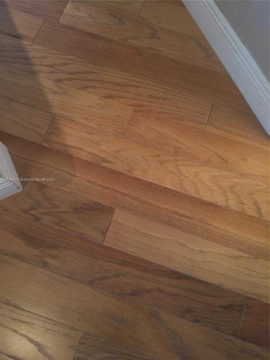 Small Image of 500 BAYVIEW DR #2031, Sunny Isles Beach Number 31