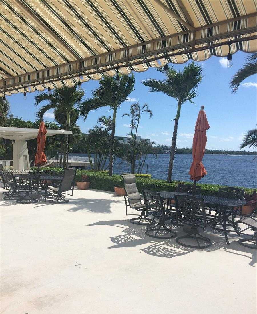 Small Image of 500 BAYVIEW DR #2031, Sunny Isles Beach Number 34
