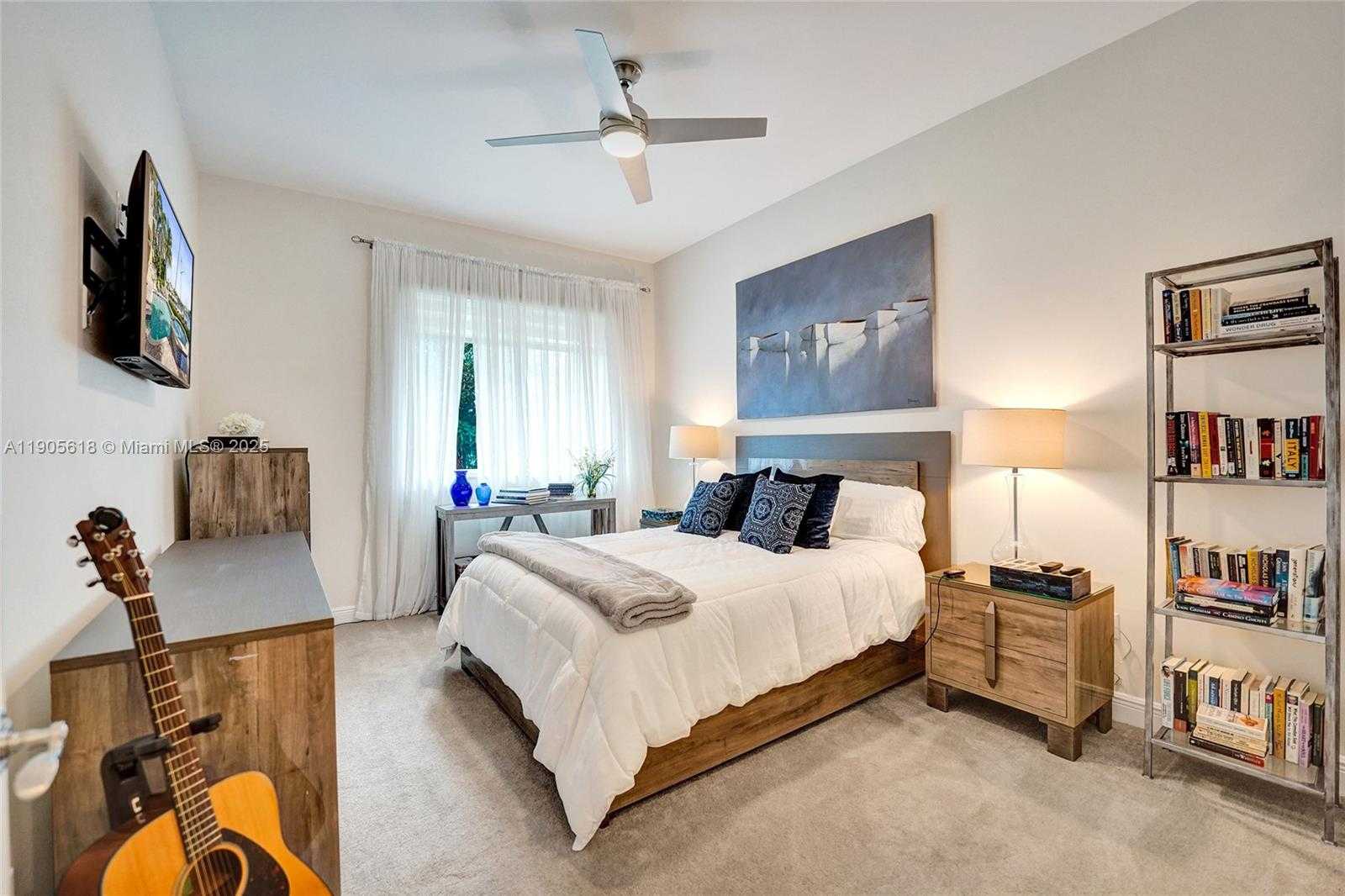 Small Image of 516 HENDRICKS ISLE #2C, Fort Lauderdale Number 46