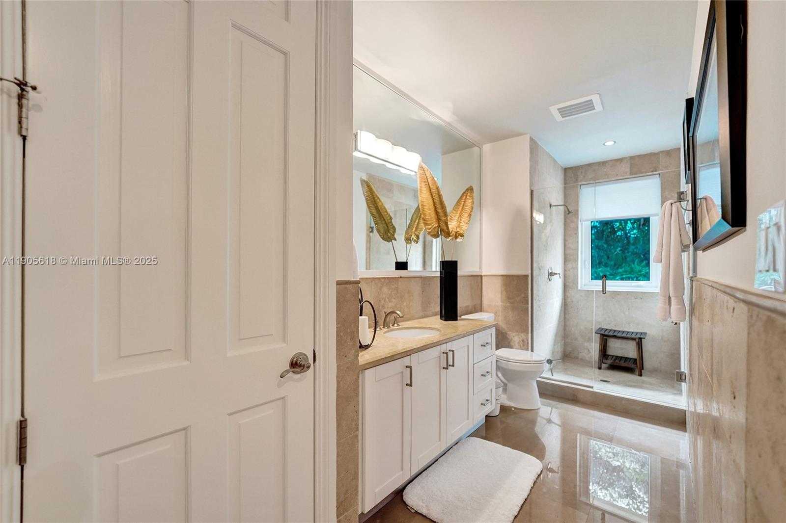 Small Image of 516 HENDRICKS ISLE #2C, Fort Lauderdale Number 48