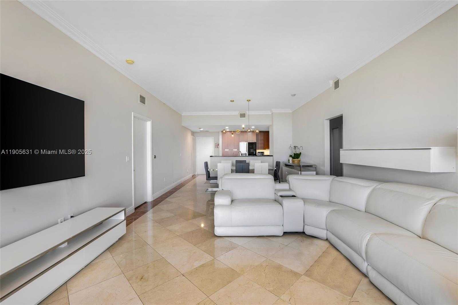 Small Image of 7901 HISPANOLA AVE #608, North Bay Village Number 15