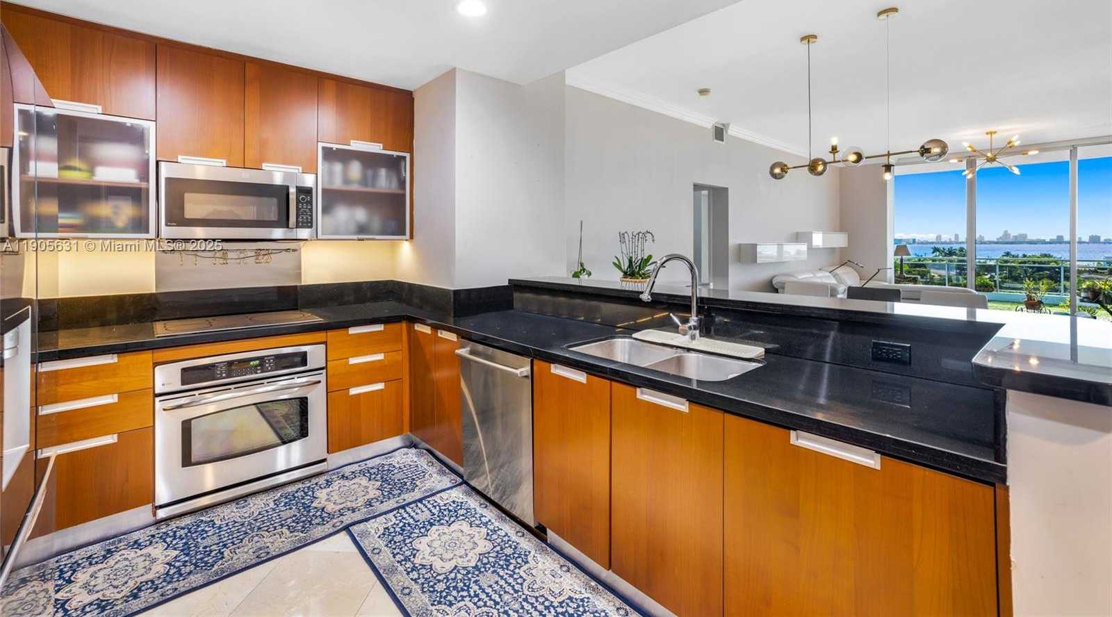 Small Image of 7901 HISPANOLA AVE #608, North Bay Village Number 18