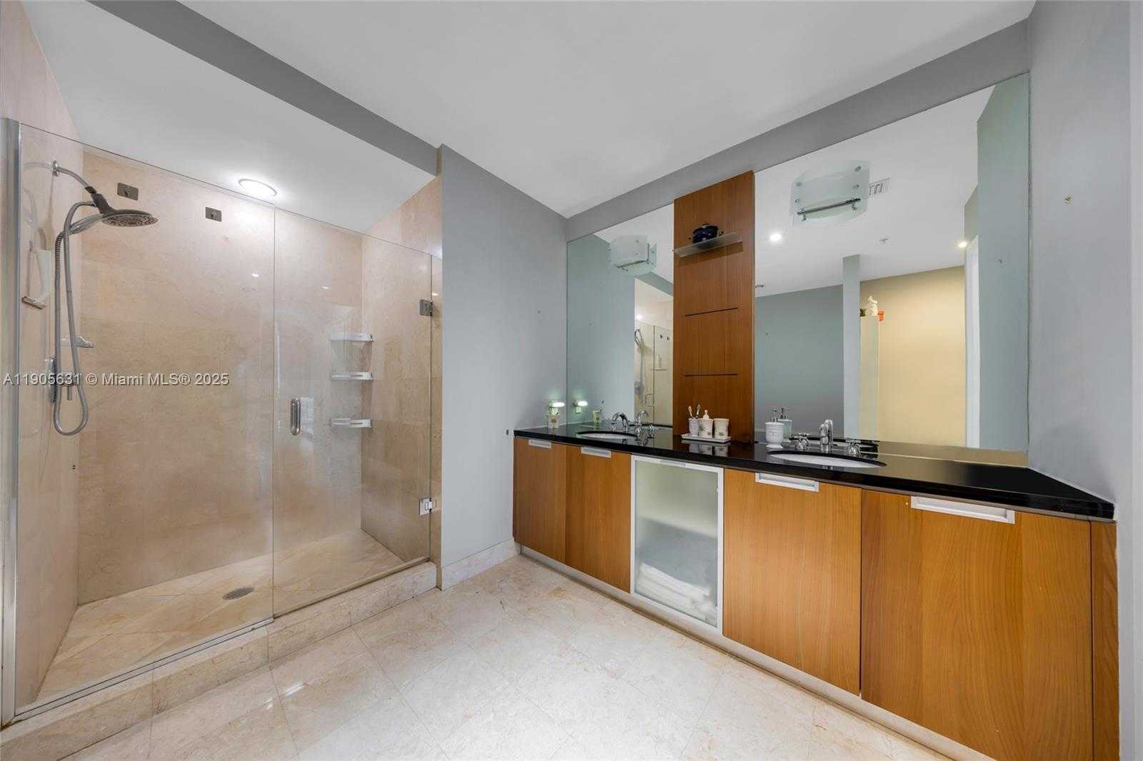 Small Image of 7901 HISPANOLA AVE #608, North Bay Village Number 28