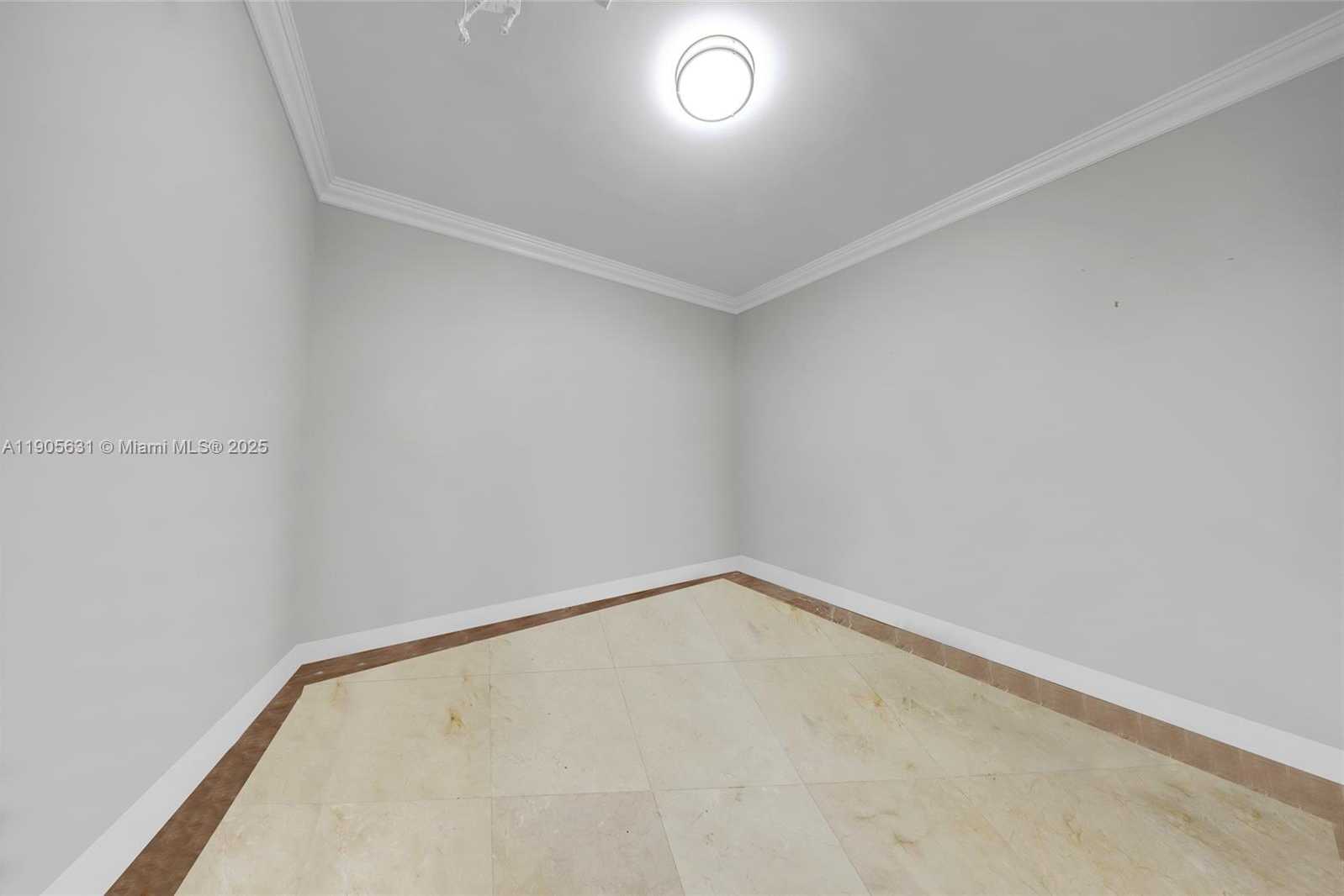 Small Image of 7901 HISPANOLA AVE #608, North Bay Village Number 30