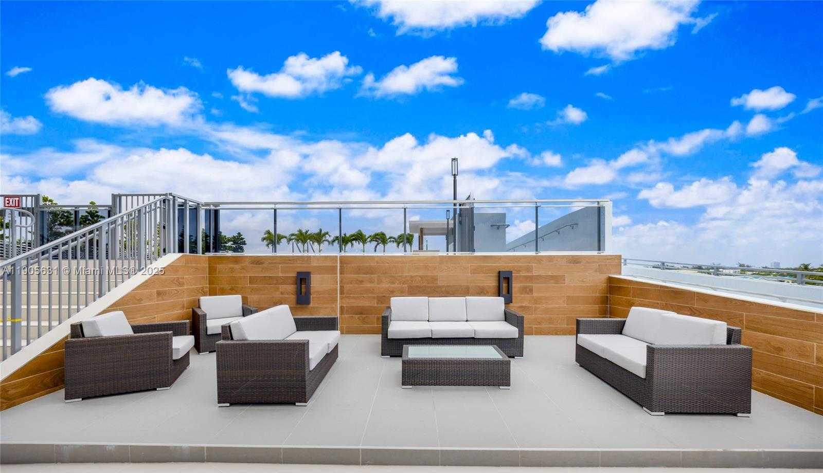 Small Image of 7901 HISPANOLA AVE #608, North Bay Village Number 48