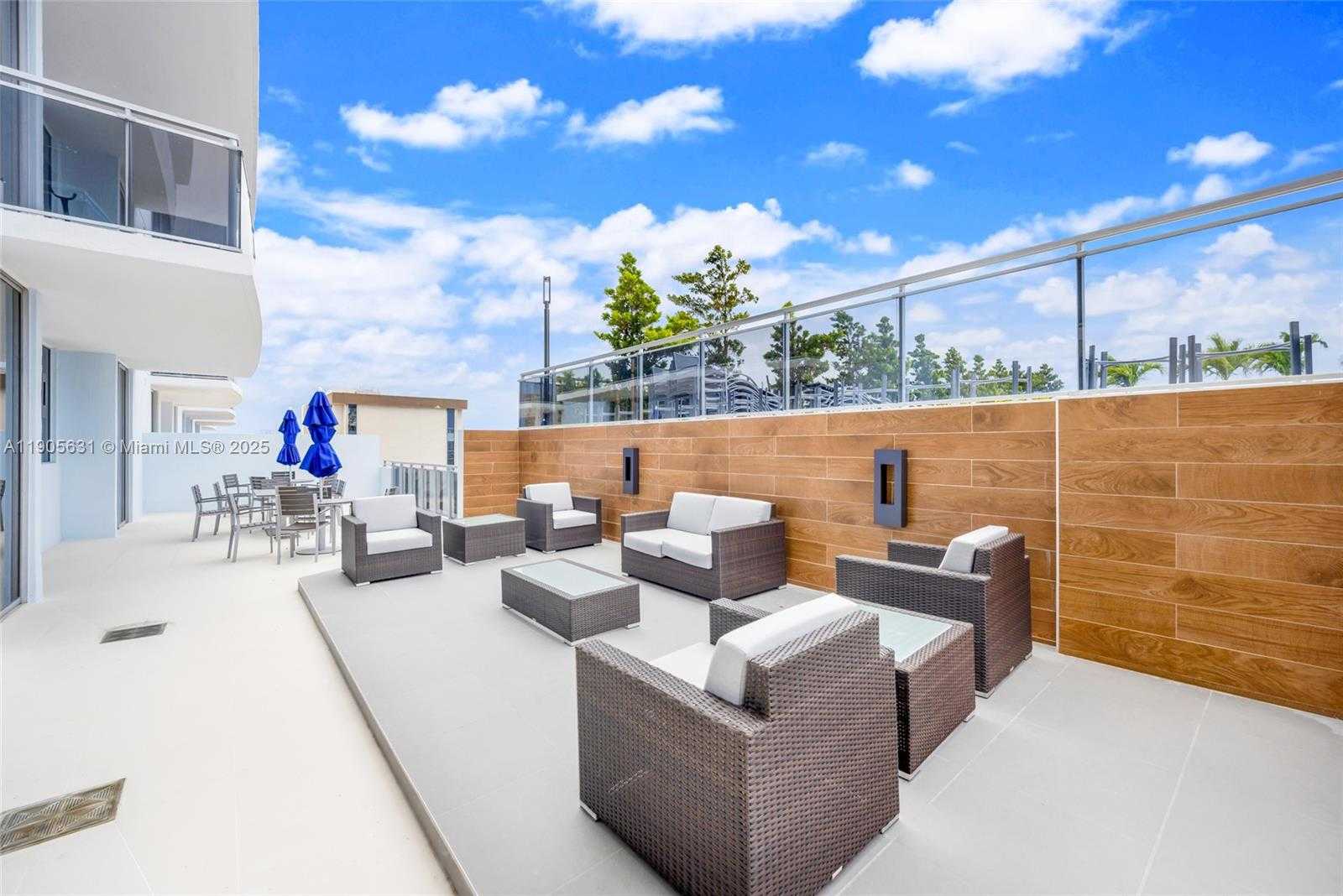 Small Image of 7901 HISPANOLA AVE #608, North Bay Village Number 49