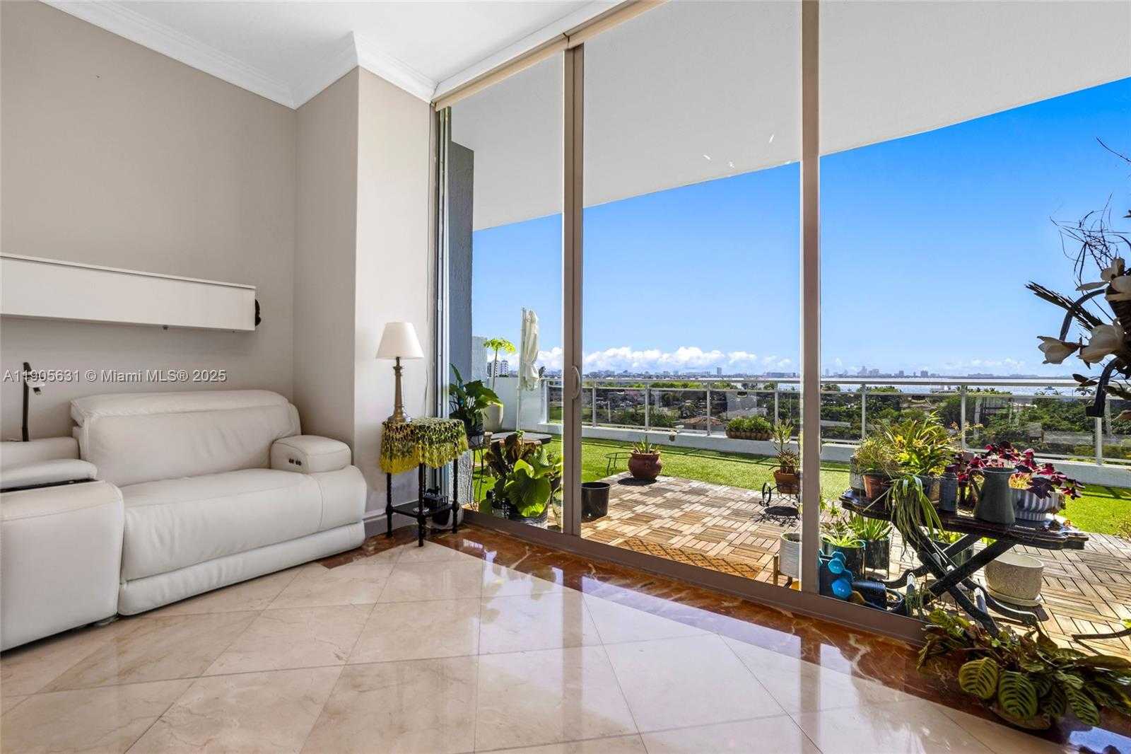 Small Image of 7901 HISPANOLA AVE #608, North Bay Village Number 5