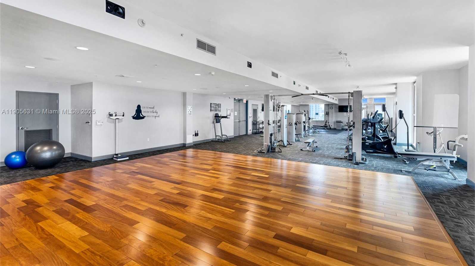 Small Image of 7901 HISPANOLA AVE #608, North Bay Village Number 55