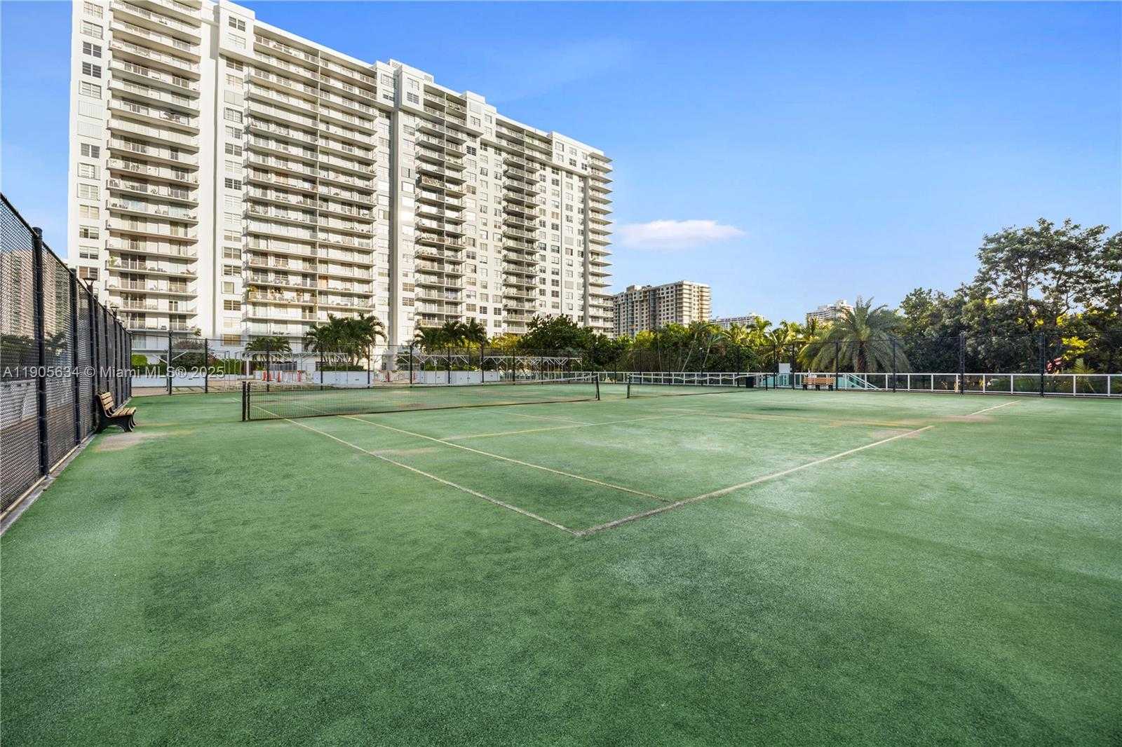 Small Image of 2851 NORTH EAST 183RD ST #1514E, Aventura Number 26