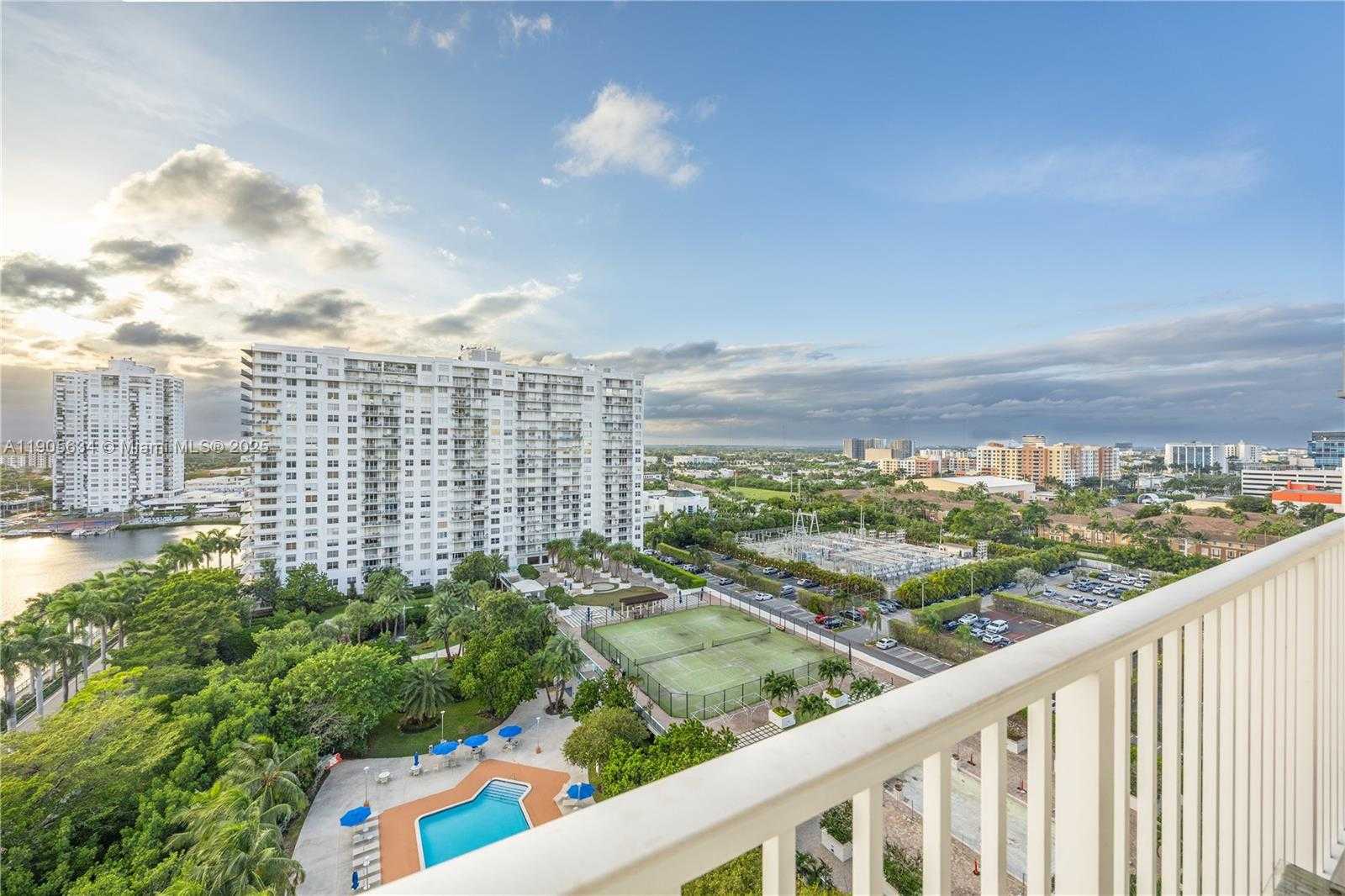 Small Image of 2851 NORTH EAST 183RD ST #1514E, Aventura Number 3