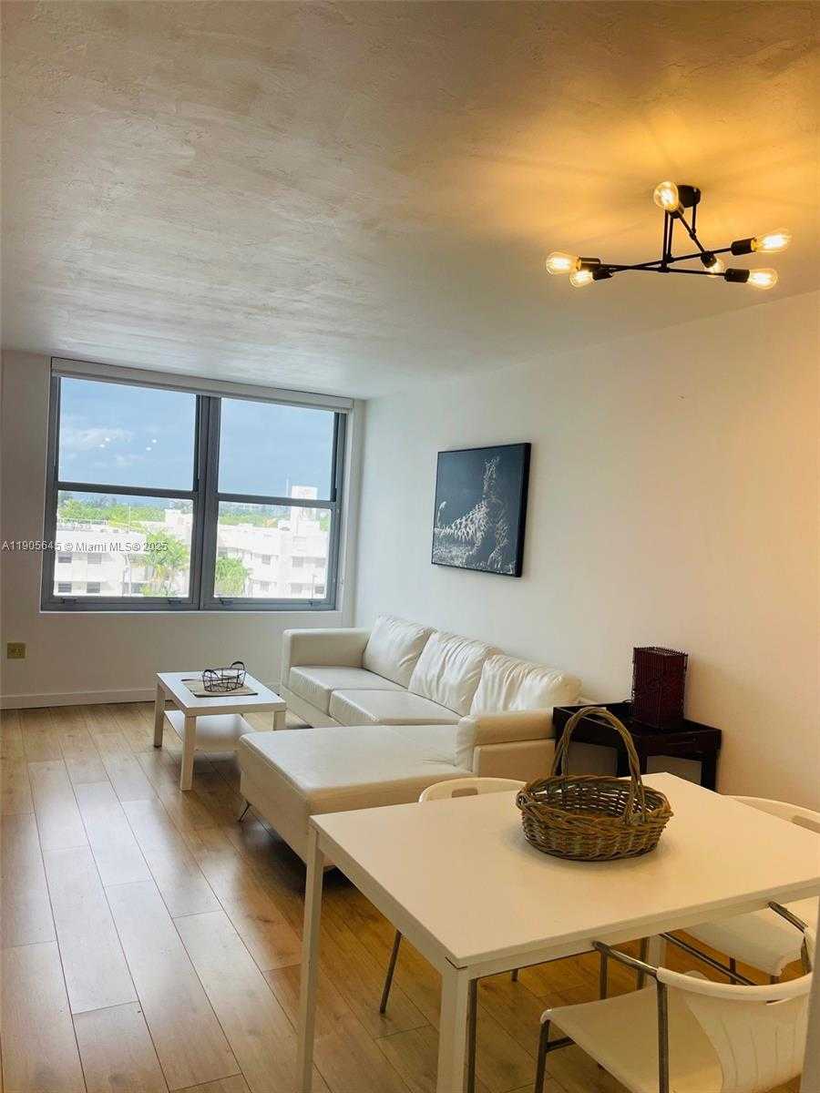 Small Image of 2899 COLLINS AVE #648, Miami Beach Number 8