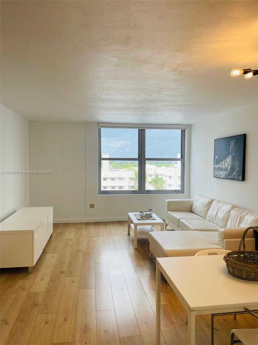 Small Image of 2899 COLLINS AVE #648, Miami Beach Number 9