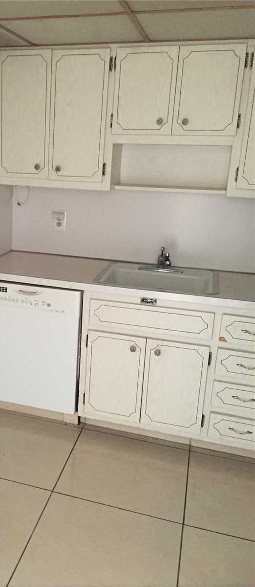 Small Image of 1985 SOUTH OCEAN DR #12J, Hallandale Beach Number 11