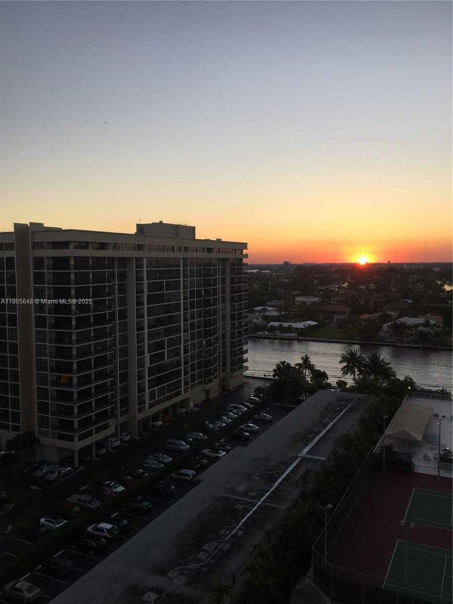 Small Image of 1985 SOUTH OCEAN DR #12J, Hallandale Beach Number 17