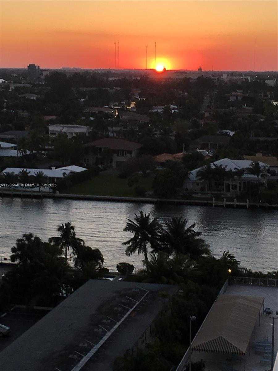 Small Image of 1985 SOUTH OCEAN DR #12J, Hallandale Beach Number 20