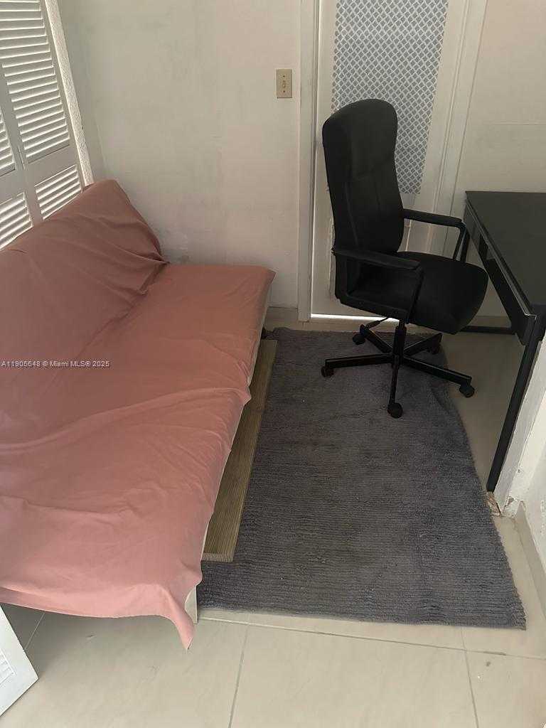 Small Image of 1985 SOUTH OCEAN DR #12J, Hallandale Beach Number 9