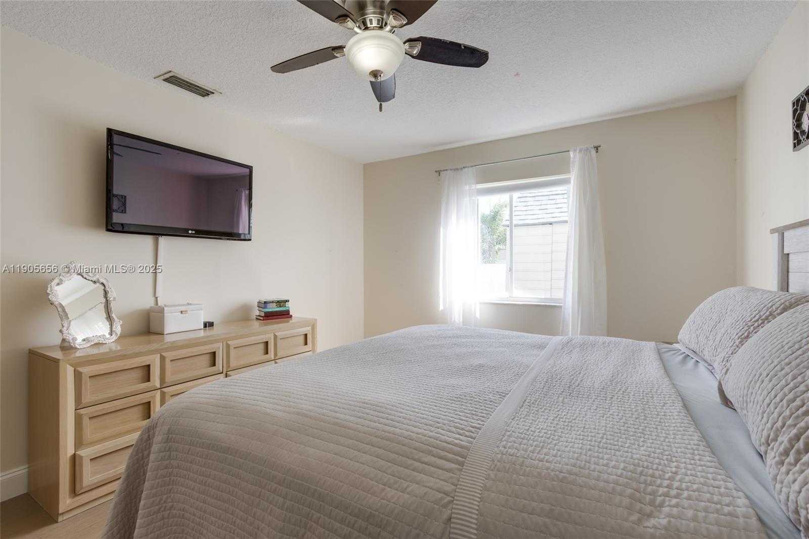 Small Image of 370 SOUTH EAST 2ND AVE #G1, Deerfield Beach Number 15