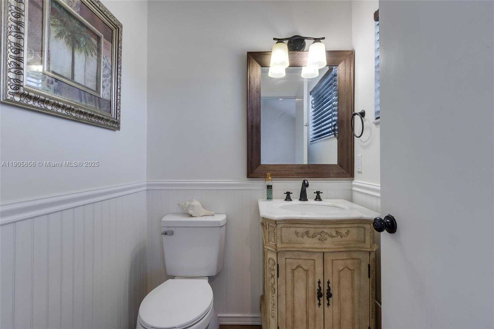 Small Image of 370 SOUTH EAST 2ND AVE #G1, Deerfield Beach Number 19