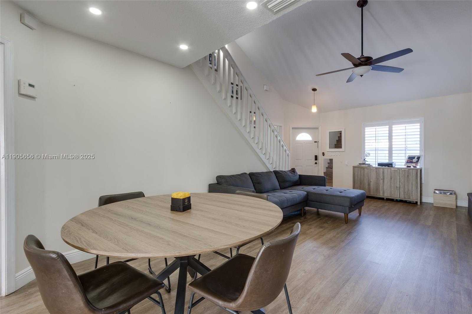 Small Image of 370 SOUTH EAST 2ND AVE #G1, Deerfield Beach Number 8