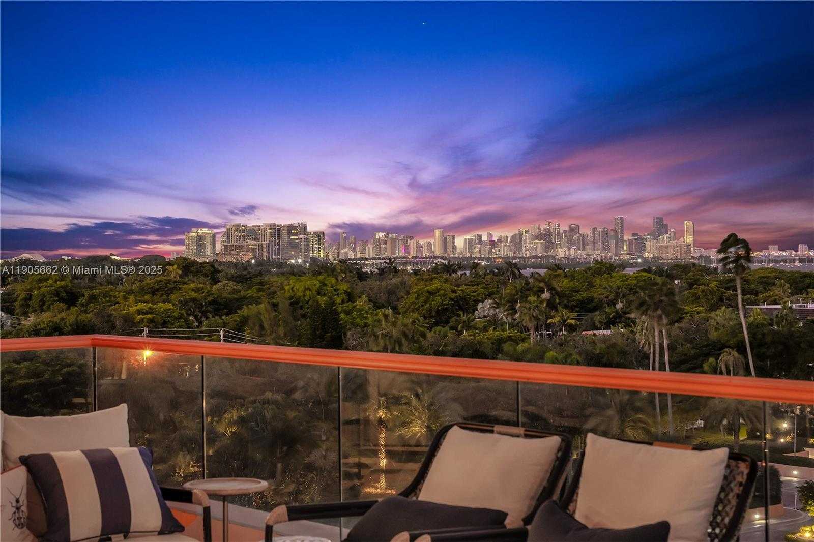 Small Image of 60 EDGEWATER DR #7A, Coral Gables Number 21