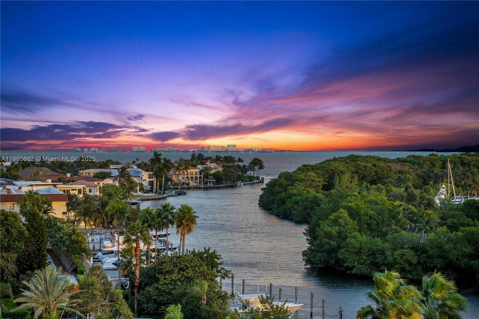 Small Image of 60 EDGEWATER DR #7A, Coral Gables Number 24