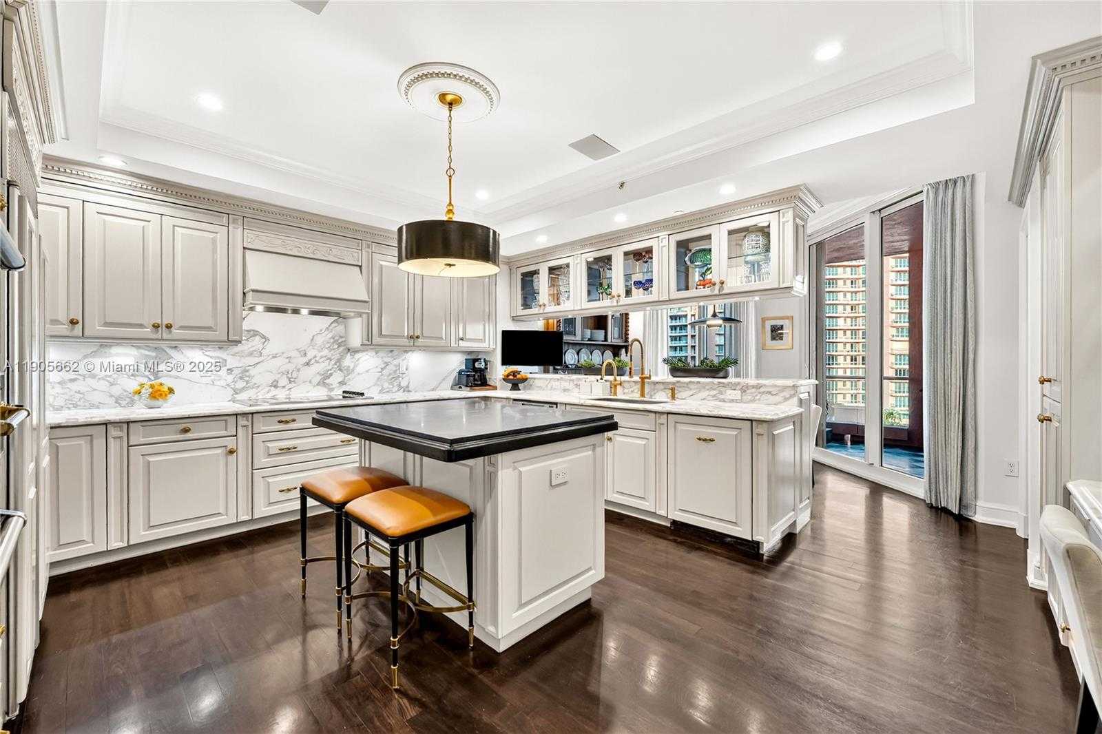 Small Image of 60 EDGEWATER DR #7A, Coral Gables Number 4