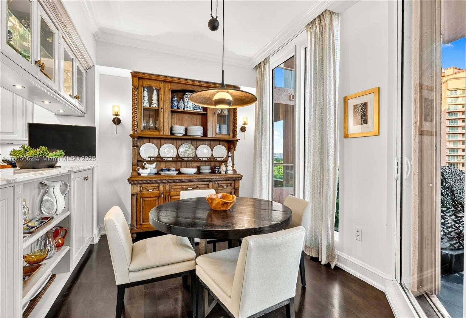 Small Image of 60 EDGEWATER DR #7A, Coral Gables Number 6