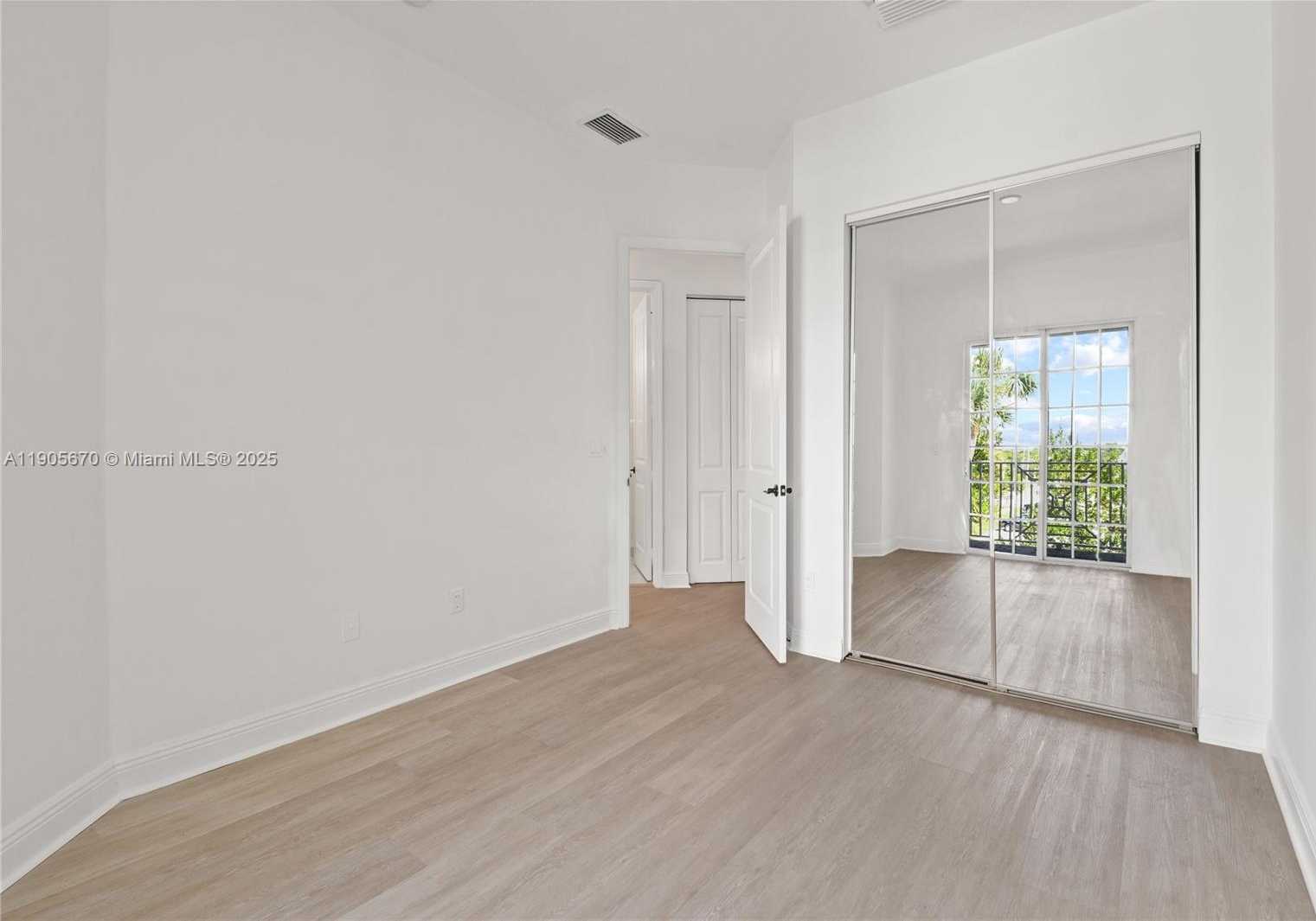 Small Image of 475 EAST OCEAN RIDGE WAY, Juno Beach Number 39