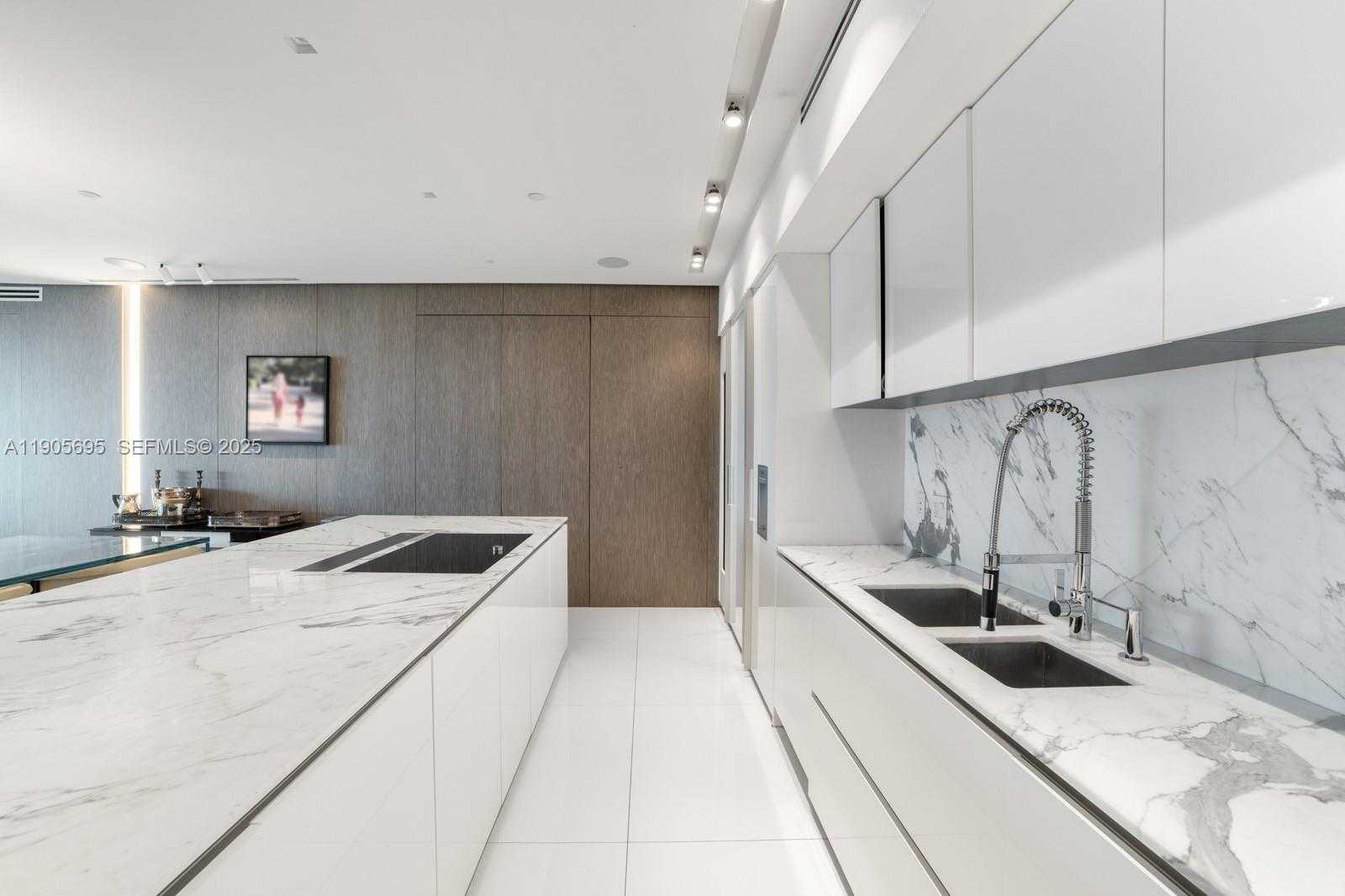 Small Image of 10201 COLLINS AVE #807, Bal Harbour Number 10