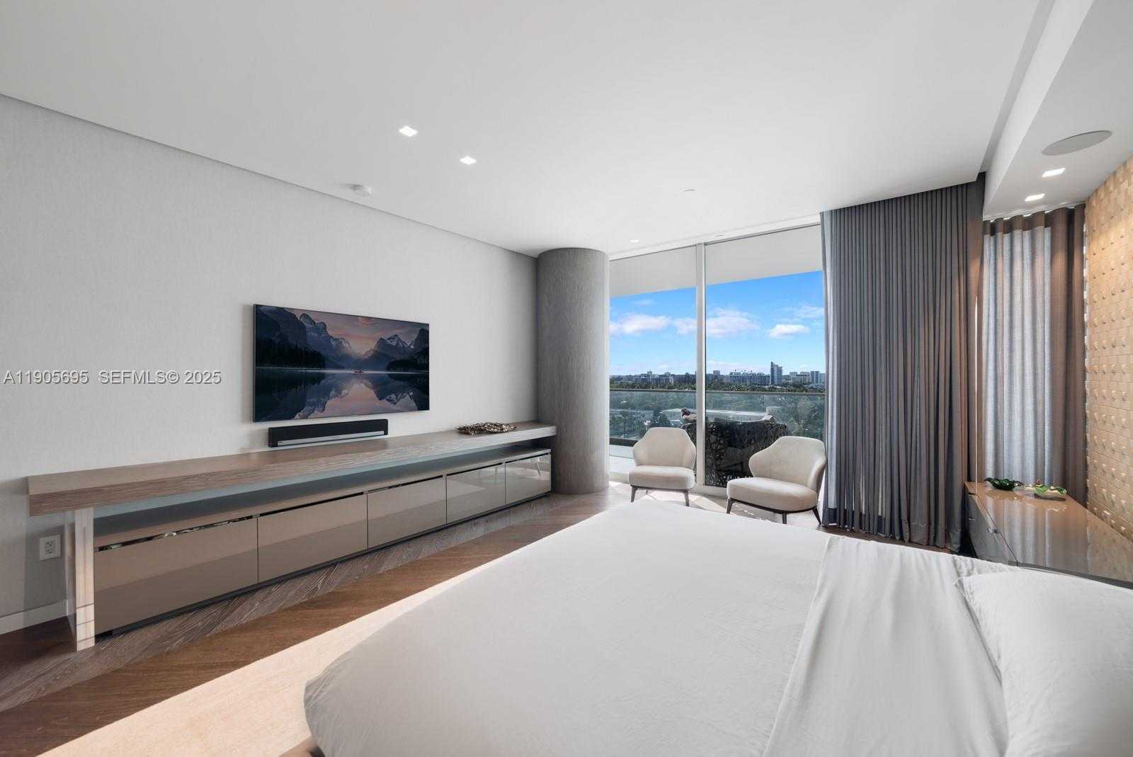 Small Image of 10201 COLLINS AVE #807, Bal Harbour Number 16