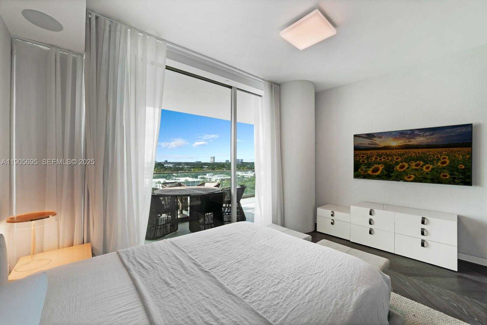 Small Image of 10201 COLLINS AVE #807, Bal Harbour Number 21