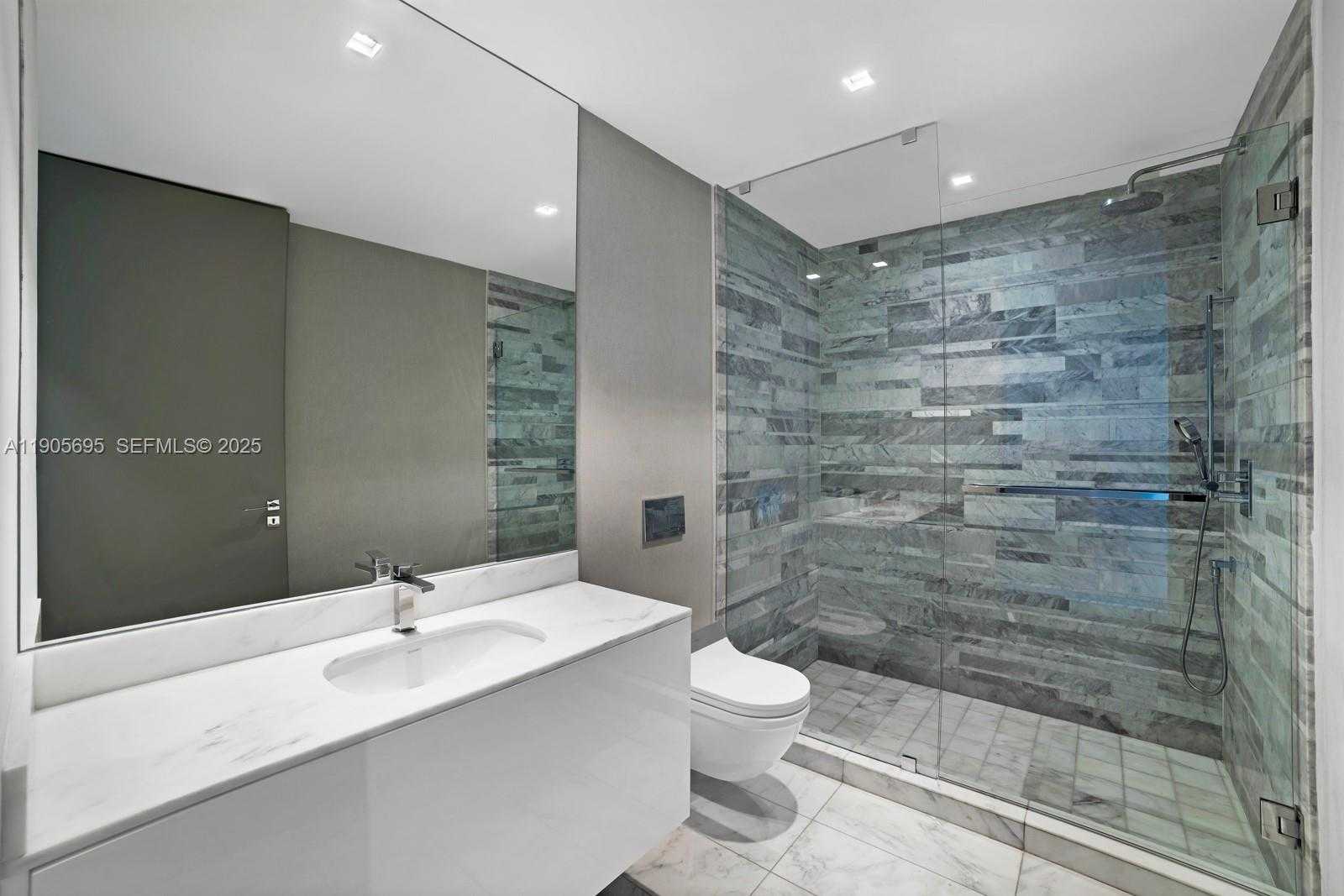 Small Image of 10201 COLLINS AVE #807, Bal Harbour Number 23