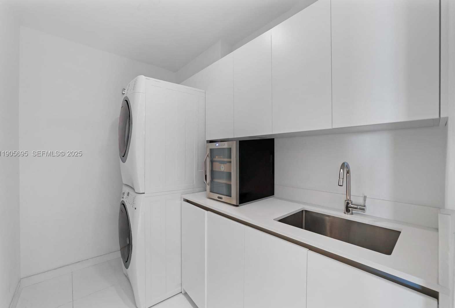 Small Image of 10201 COLLINS AVE #807, Bal Harbour Number 26