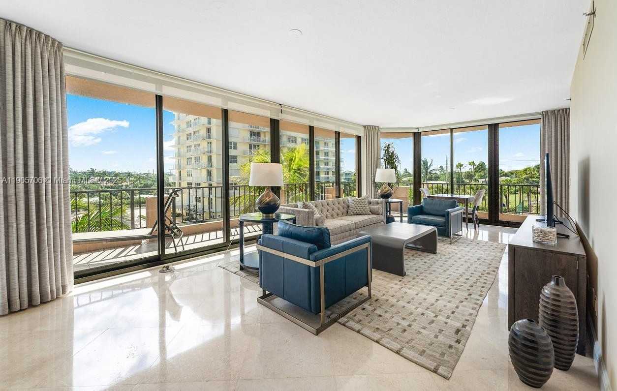 Small Image of 530 OCEAN DR #405, Juno Beach Number 10