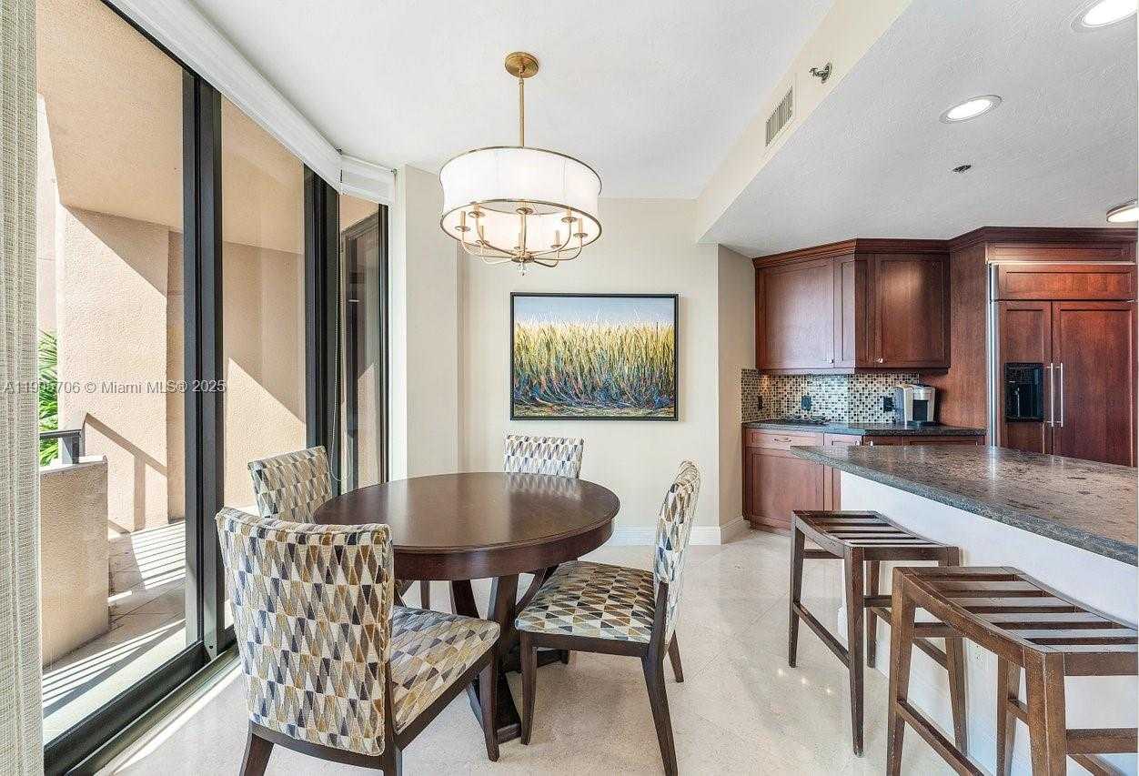 Small Image of 530 OCEAN DR #405, Juno Beach Number 11