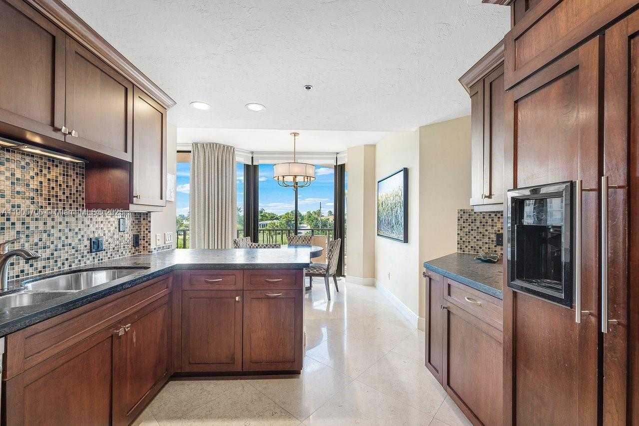 Small Image of 530 OCEAN DR #405, Juno Beach Number 14