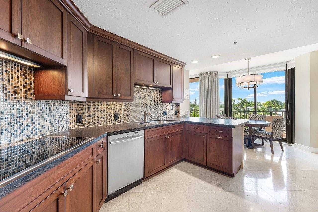 Small Image of 530 OCEAN DR #405, Juno Beach Number 15