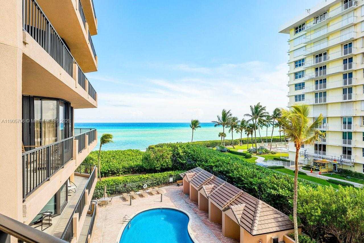 Small Image of 530 OCEAN DR #405, Juno Beach Number 2