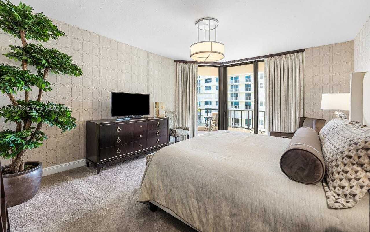 Small Image of 530 OCEAN DR #405, Juno Beach Number 20