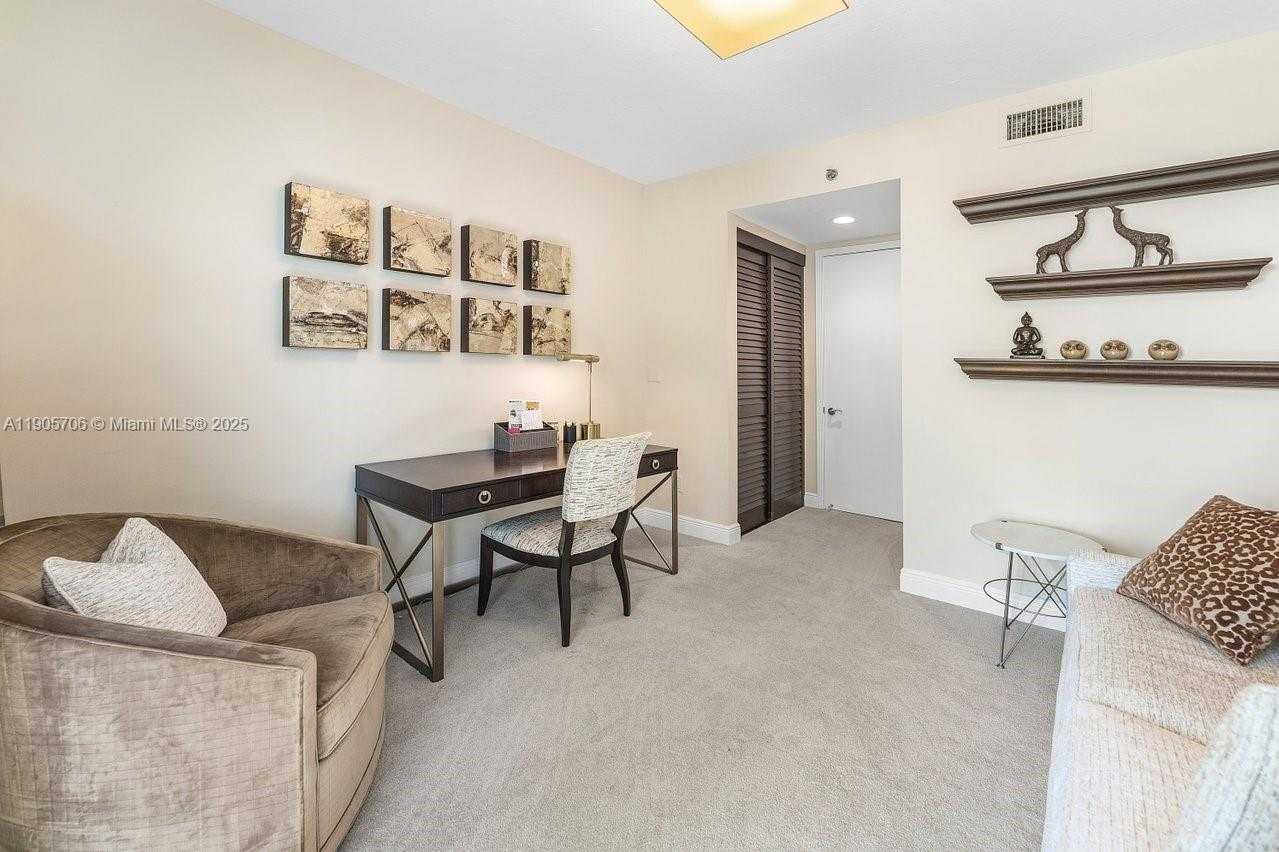 Small Image of 530 OCEAN DR #405, Juno Beach Number 31