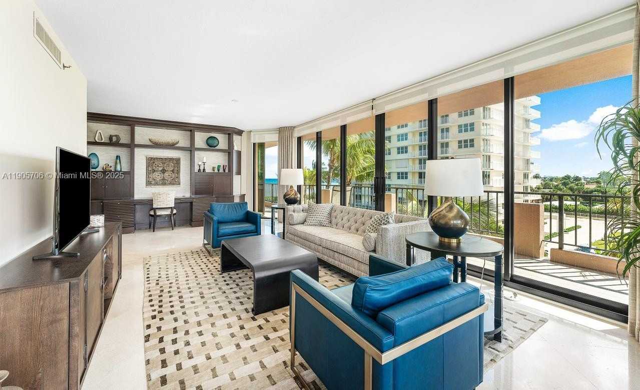 Small Image of 530 OCEAN DR #405, Juno Beach Number 8