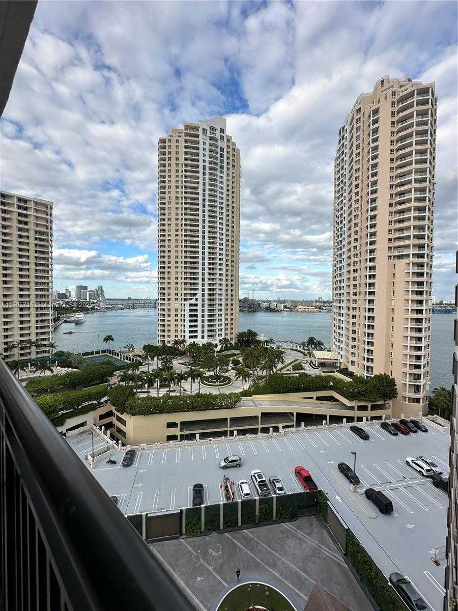 Small Image of 540 BRICKELL KEY DR #1706, Miami Number 13