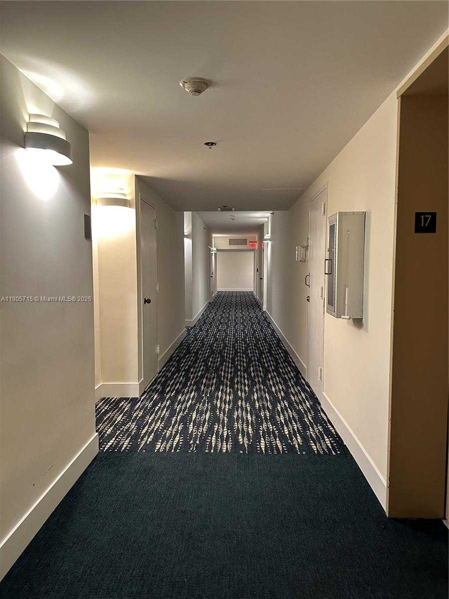 Small Image of 540 BRICKELL KEY DR #1706, Miami Number 6