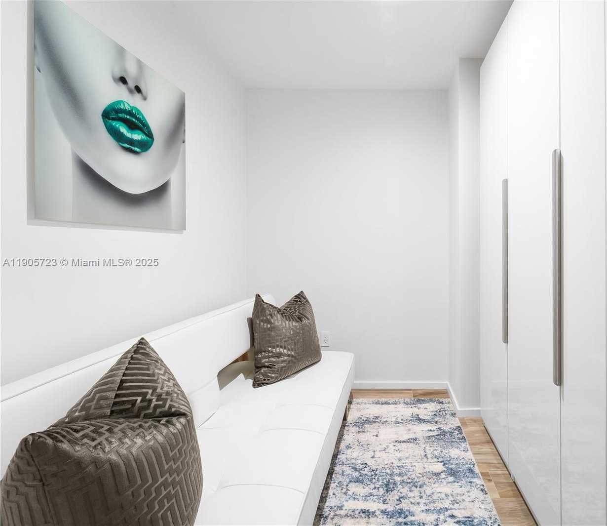 Small Image of 801 SOUTH MIAMI AVE #3907, Miami Number 9