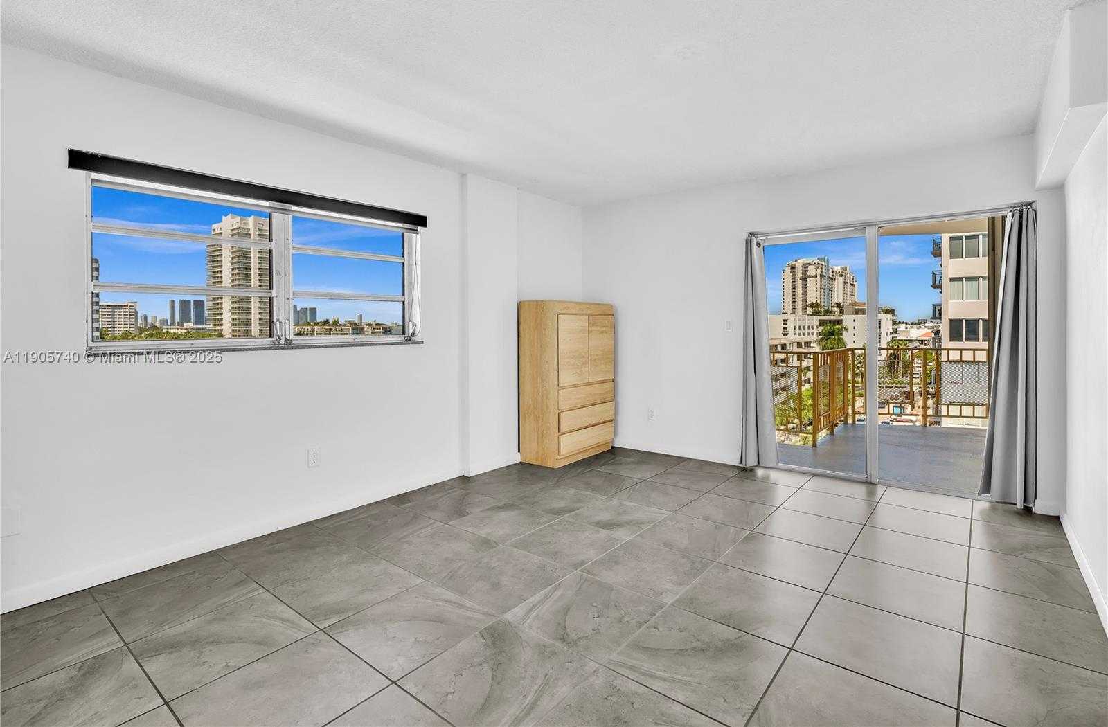 Small Image of 1340 LINCOLN RD #801, Miami Beach Number 8