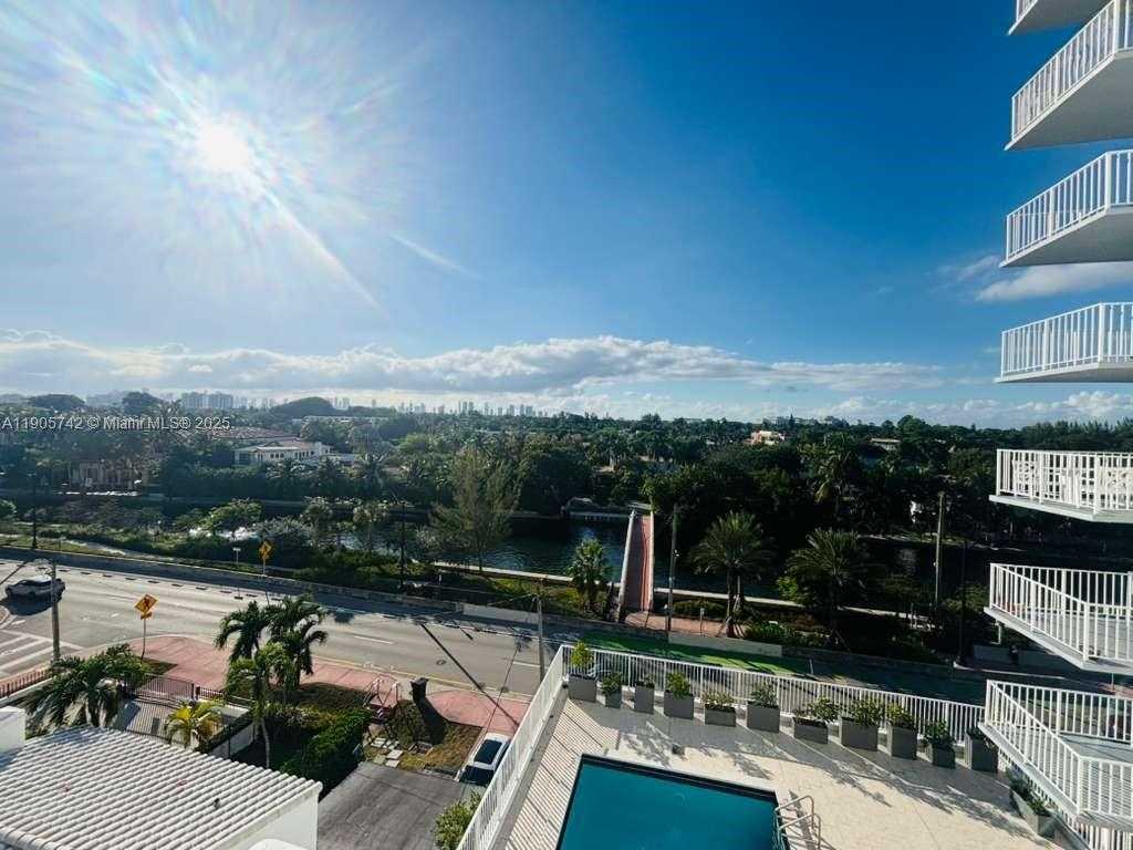 Small Image of 2829 INDIAN CREEK DR #603, Miami Beach Number 21