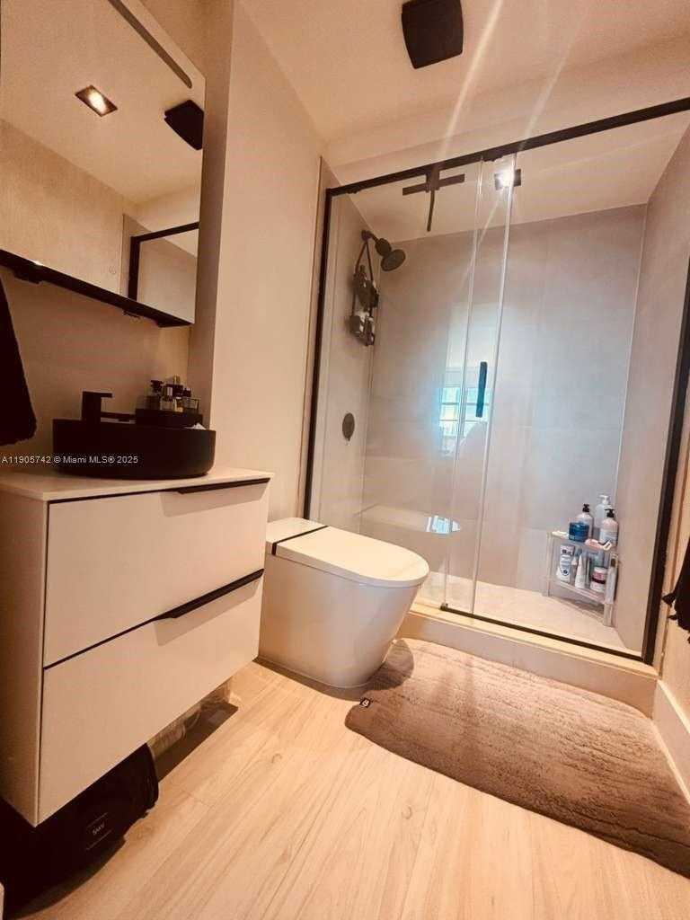 Small Image of 2829 INDIAN CREEK DR #603, Miami Beach Number 7