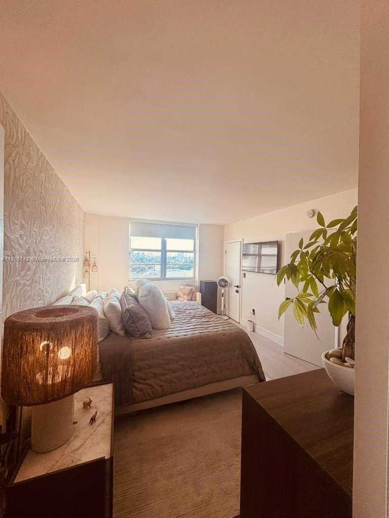 Small Image of 2829 INDIAN CREEK DR #603, Miami Beach Number 8